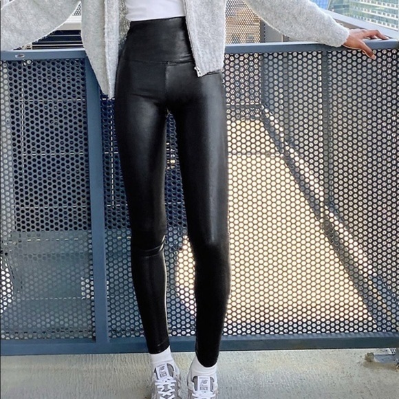 WILFRED Daria Vegan Leather Leggings - Picture 2 of 14